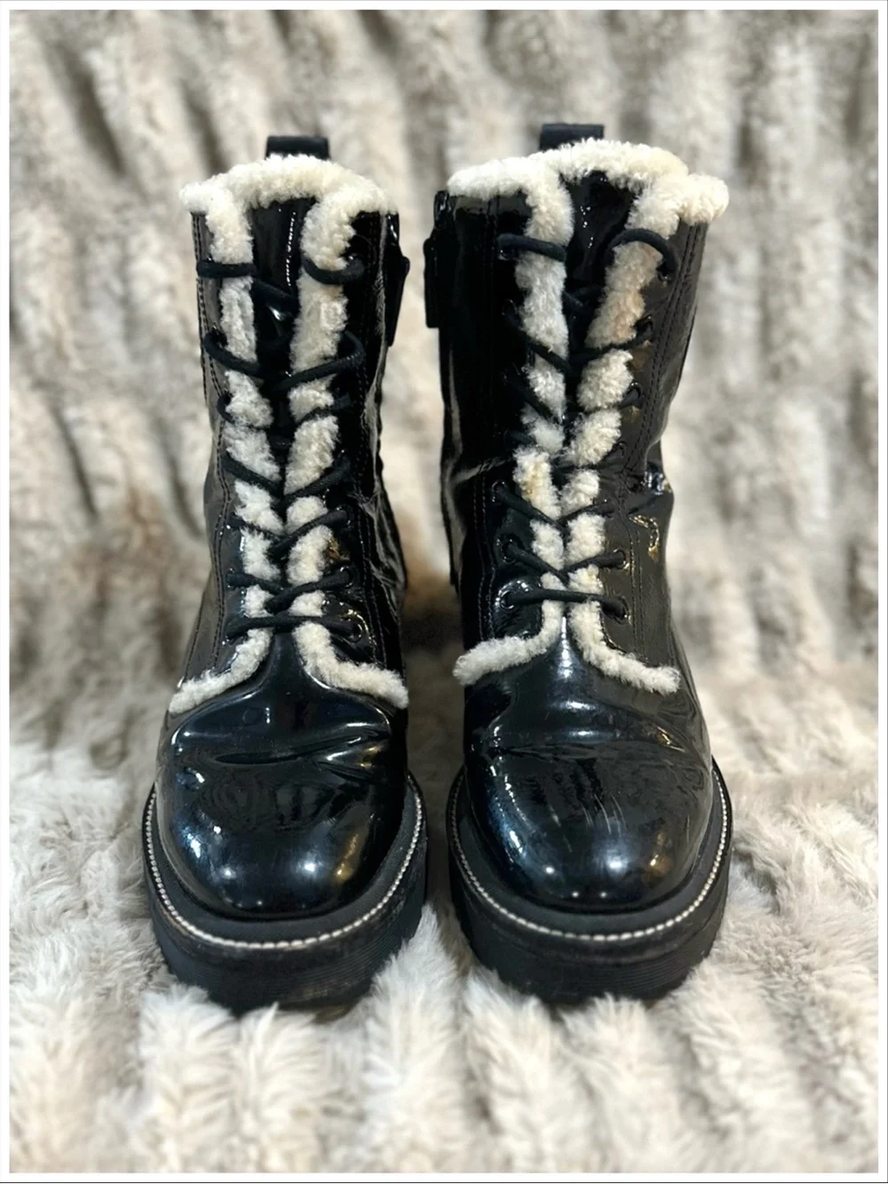 Tory Burch Miller Lug-Sole Boots ~ Size 8.5M ~ Item #SB76